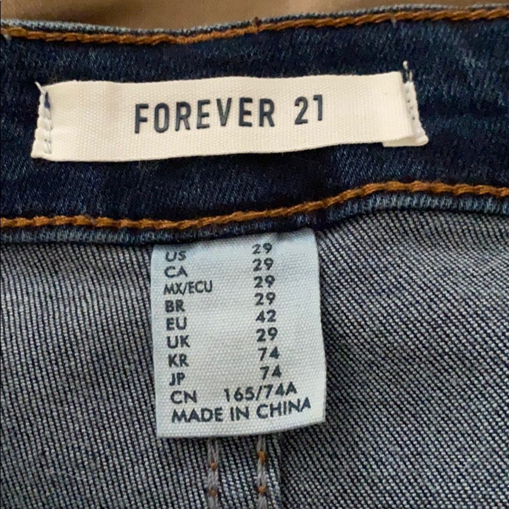 Blue Jeans - Picture 3 of 3